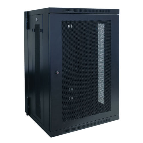 Настенный шкаф серии SmartRack высотой 18U и глубиной, рассчитанной на установку низкопрофильных переключателей, с шарнирным креплением с тыльной стороны