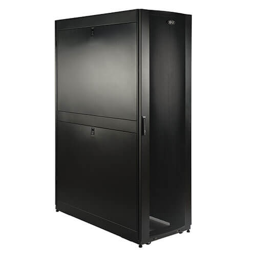 ГЛУБОКИЙ стоечный шкаф SmartRack высотой 48U поставляется с дверцами и боковыми панелями